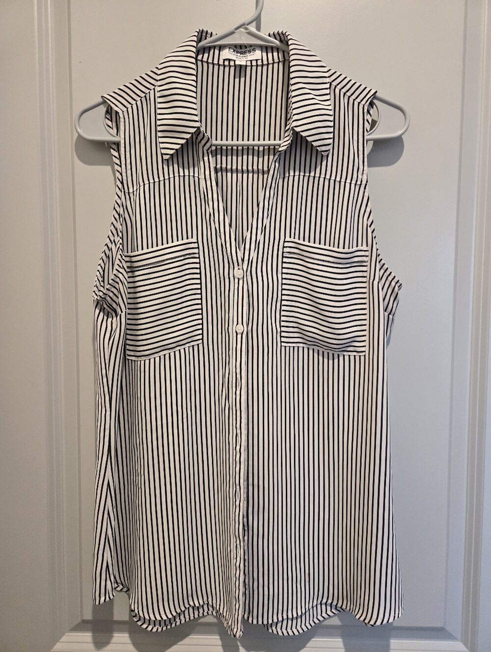 Express Portofino Sleeveless Blouse Black and White Stripe